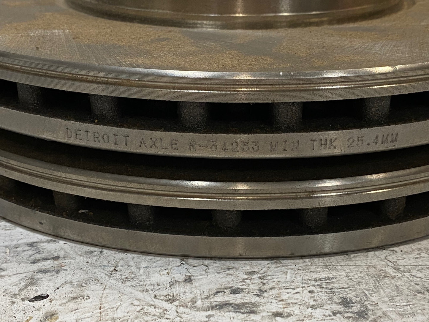 2 Detroit Axles R-34233 MIN THK 25.4MM Brake Rotors