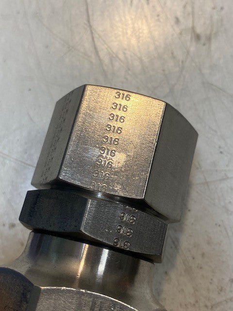 Female Tube Pipe Swivel Fitting SSP 316 | UZM | WLZ | 4" Tall 31mm ID 44mm OD