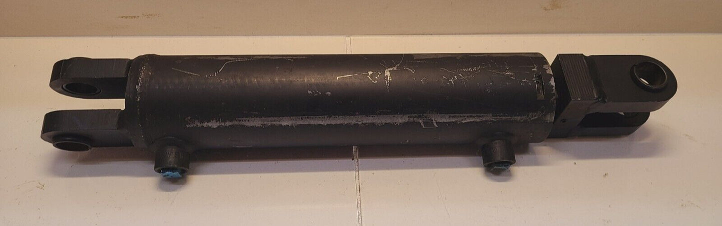 Hydraulic Cylinder T80114N | 23 S1/2 3M B16 A/S105