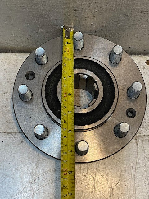 8-Bolt Rear Axle Wheel Hub 8x152mm Bolt Pattern 7-1/2" Dia. 41mm Bore 6-Spline