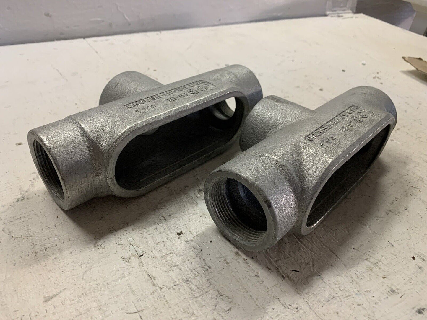 Box of 2 Crouse Hinds TB57 1-1/2" T Condulet Body Form 7 Conduit Body