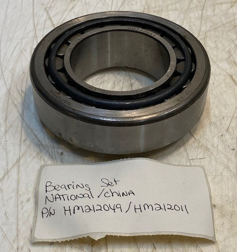 National Tapered Roller Bearing Set Cup/Cone HM212049 / HM212011 Made in China