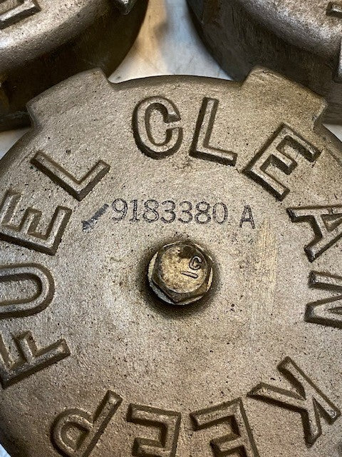 3 Quantity of Fuel Tank Caps Keep Fuel Clean 9183380A (3 Quantity)