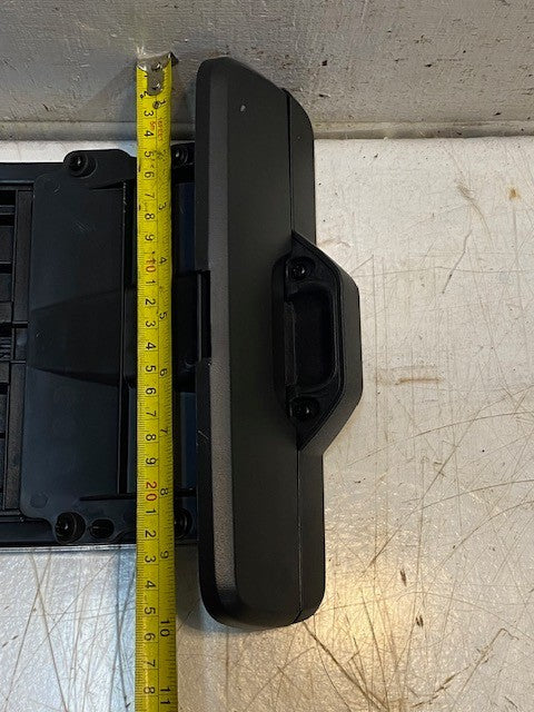 Rear Seat Dual Drink Holder 1112248-1 7133 for 2005-10 Jeep Grand Cherokee