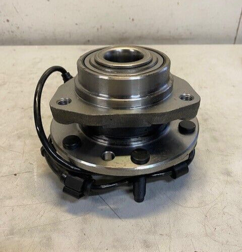 Detroit Axle Front Wheel Hub & Bearing Assembly K513188 For 2002-2009 GMC Envoy