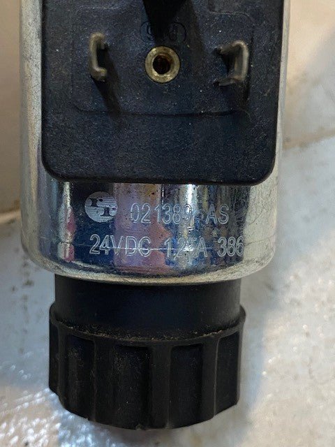 Rexroth R900052392 Solenoid Actuated Directional Spool Valve 24VDC 125A 607407