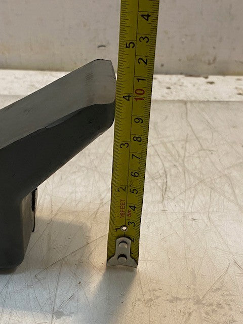 2 Quantity of Yates 6Y33 Boat Trailer Black Molded Rubber V Bow Stops (2 Qty)