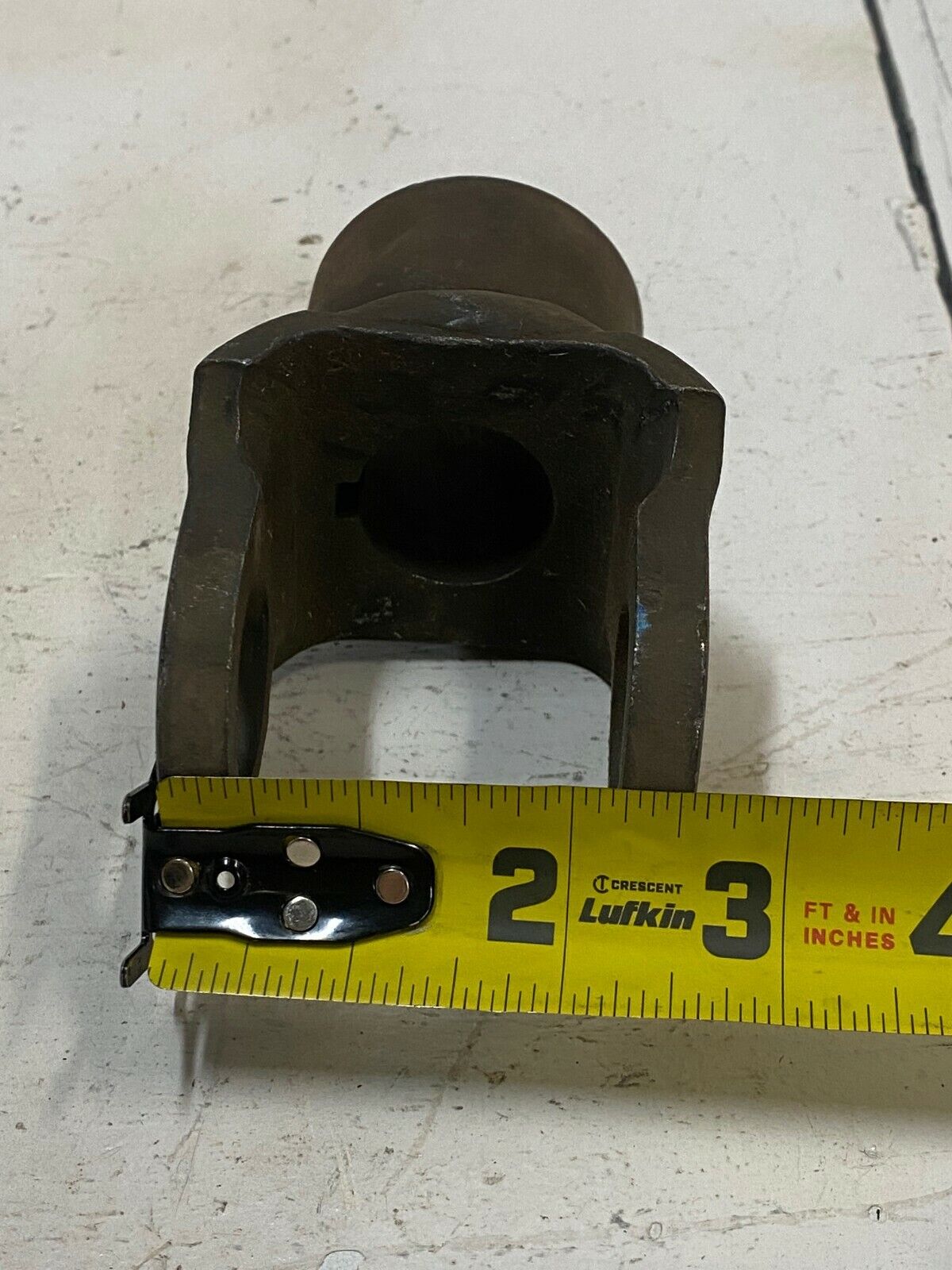 Omaha 14n Yoke 1-1/8" Bore 2-1/2" Gap