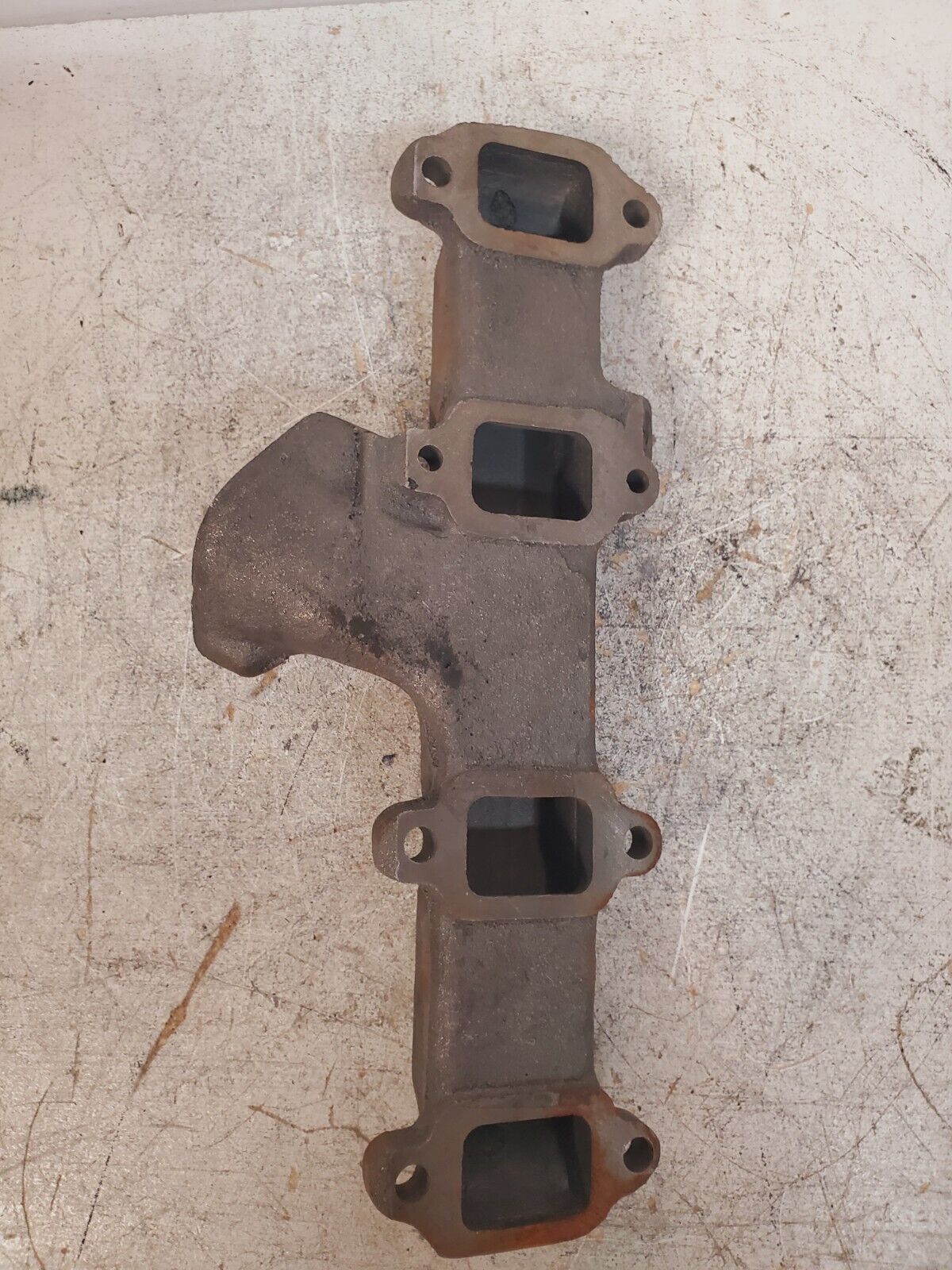 Exhaust Manifold Lenght 17.5" Width 4.5" Height 2"