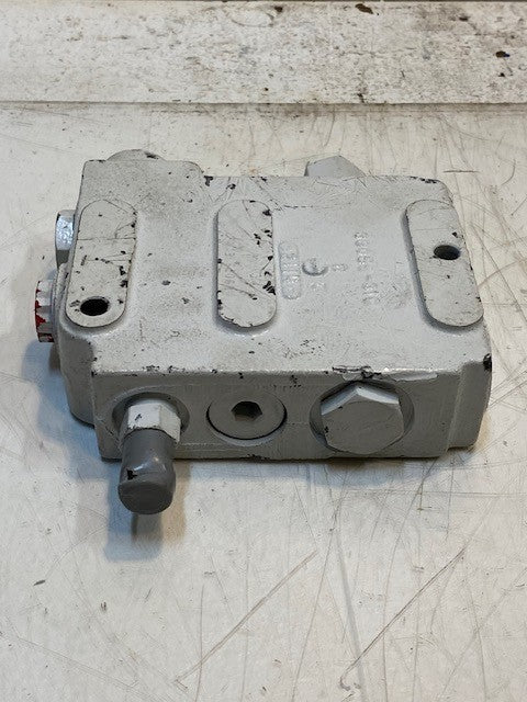 Hydraulic Control Valve 39055-31C | 2114 | 390P5