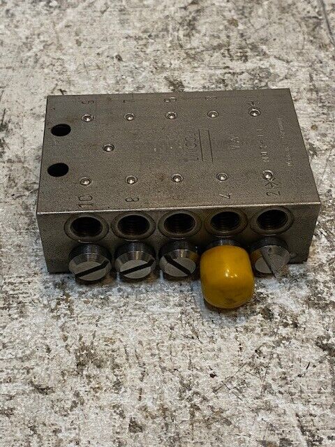 Lincoln Lubricating Block Metering Device VA M02-11