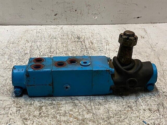 Hydraulic Directional Valve 134207 | 12" Long | 22mm Thread