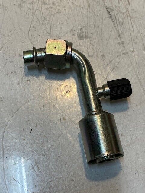 6 Quantity of Hose Fittings 12mm ID Top 12mm ID Bottom 31mm OD (6 Quantity)