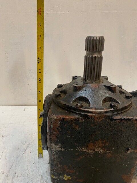 Gearbox 60mm 4-7/8" Shaft 14 Spline, 44mm 4-1/8" Shaft 20 Spline, 6 Bolts