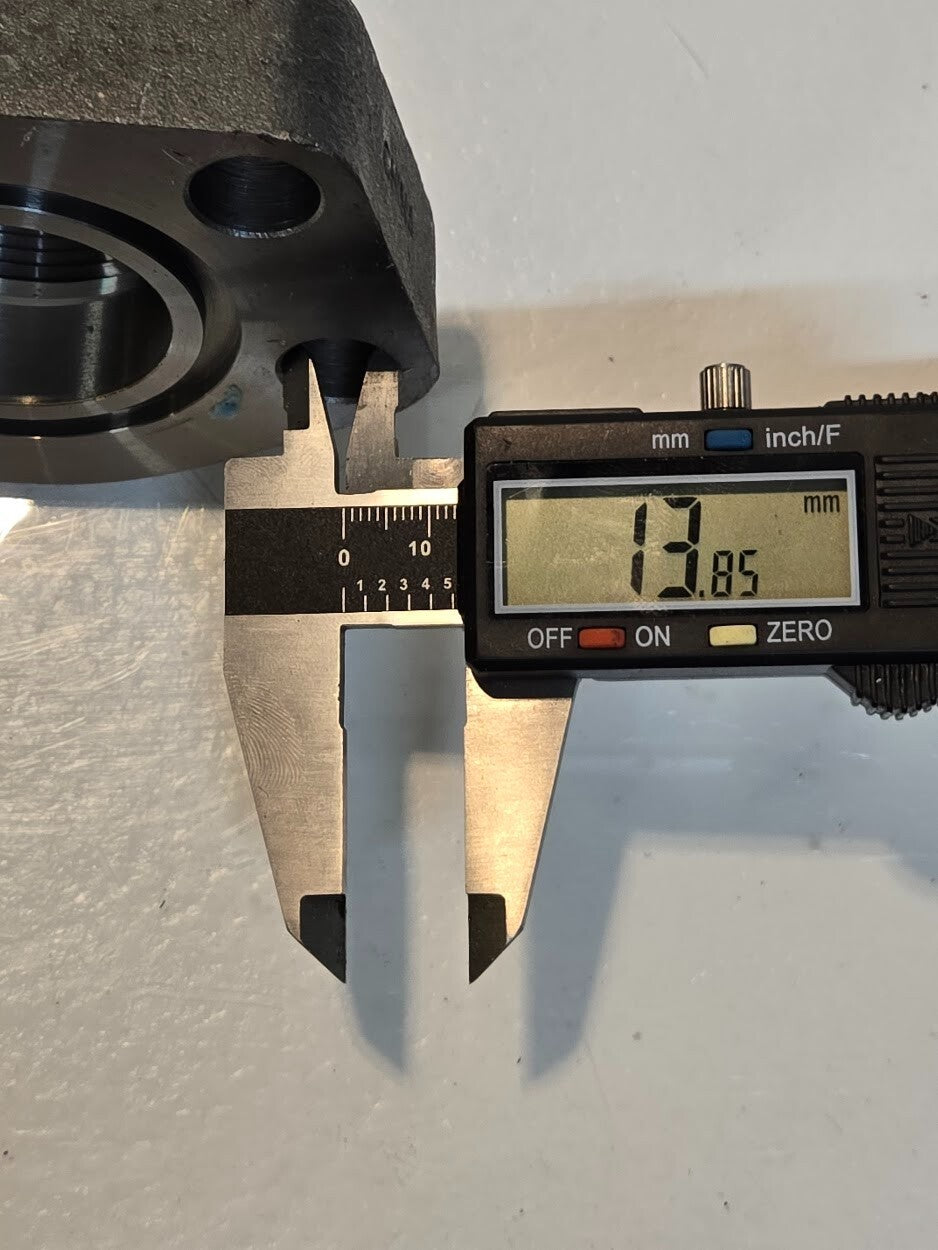 Anchor Fluid Power A-088 Flange with Bolts Lock Washers and O-Ring | 1-1/2" FNPT