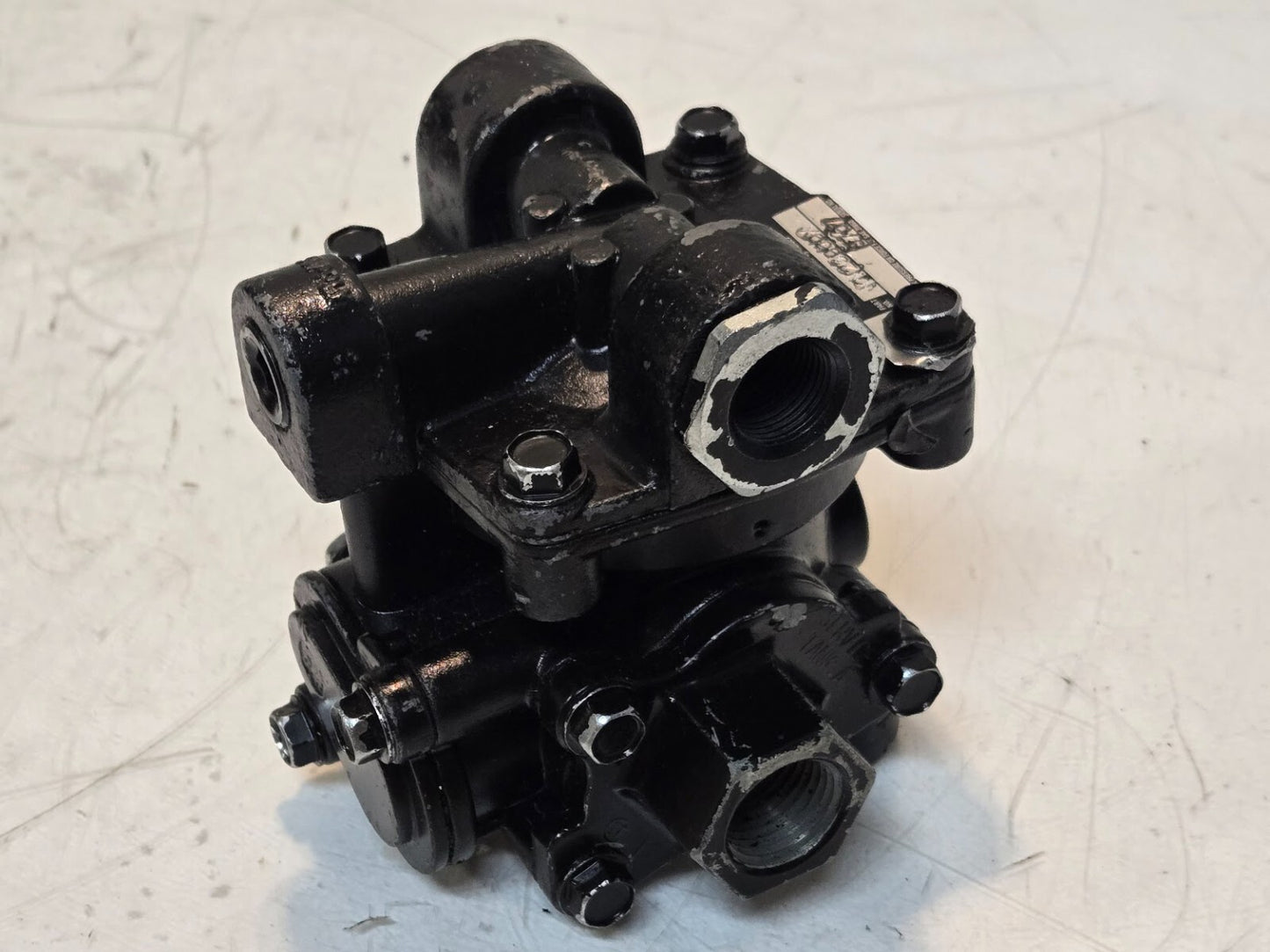 Midland KN26000X 0707 Air Brake Control Valve | RT-4 | Remanufactured by Haldex