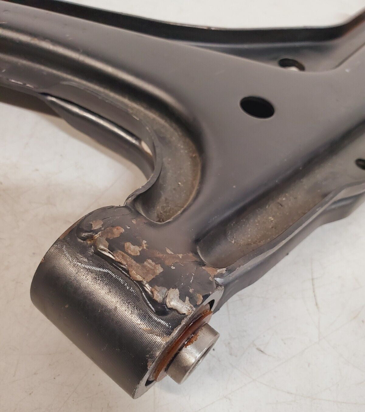 General Motors Front Lower Control Arm Assembly 22602164 | 0S 37 330 | 0S 37 331