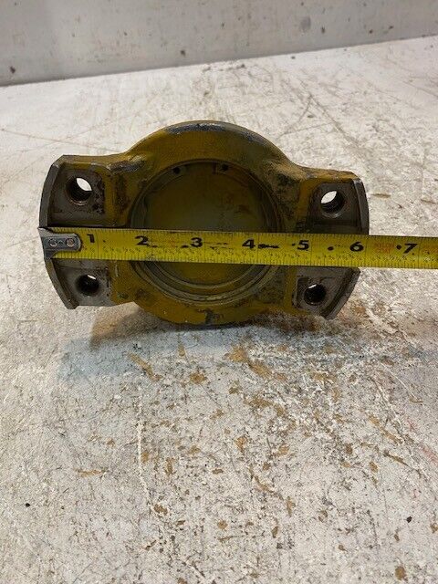 4-Bolt 24-Spline Yoke 64mm Bore 80mm OD 6" Long 4-1/4" Wide 4-1/4" Tall