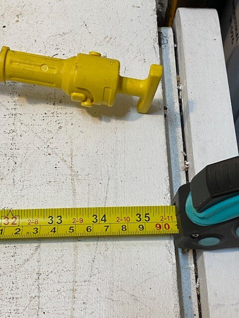 International Fluid Level Indicator 3835093C95 | 35" Long