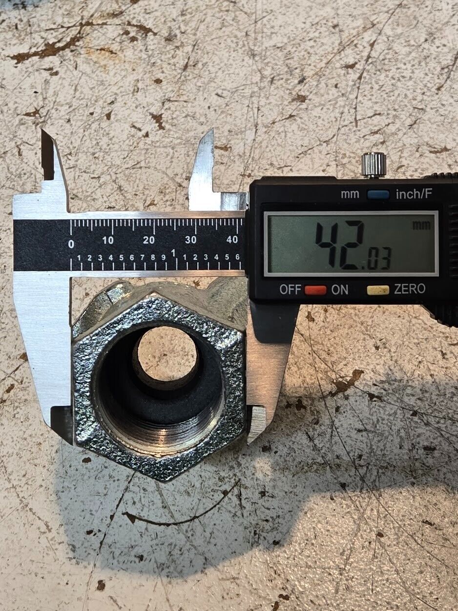 10 Quantity of Dixon AM13 Air King 2 Lug Couplings 1" FNPT (10 Quantity)