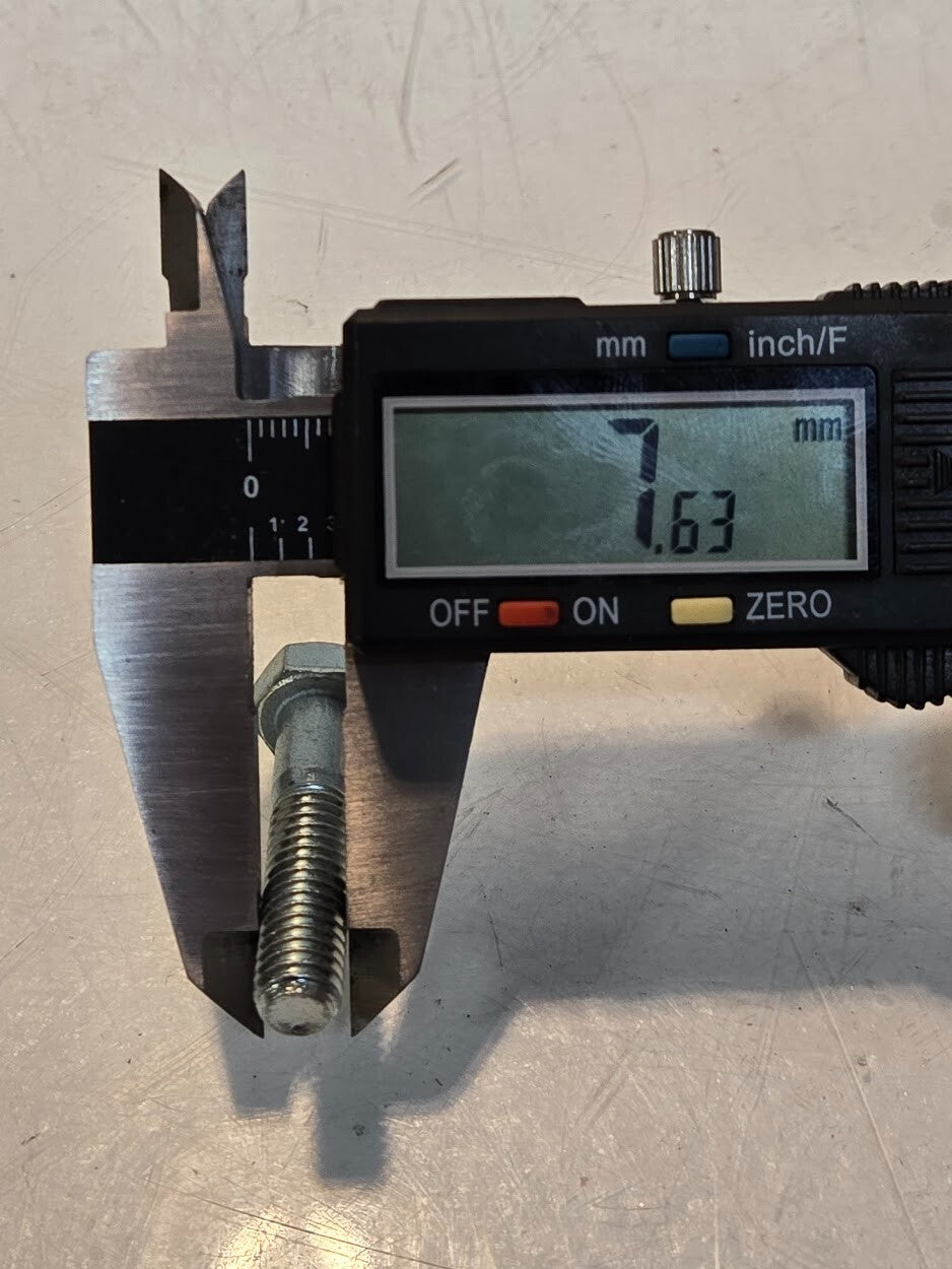 99 Quantity of 5/16-18 x 1-1/2 UNC Grade 5 Hex Cap Screws | 30031 (99 Quantity)