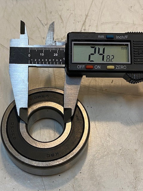 4 Quantity of KBC 6305D Double Sealed Ball Bearings 25x62x17mm (4 Quantity)