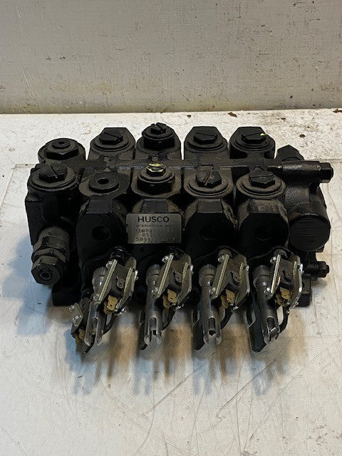 Husco 4-Spool Hydraulic Control Valve D10M0997 | 8526400 | 5000-0292