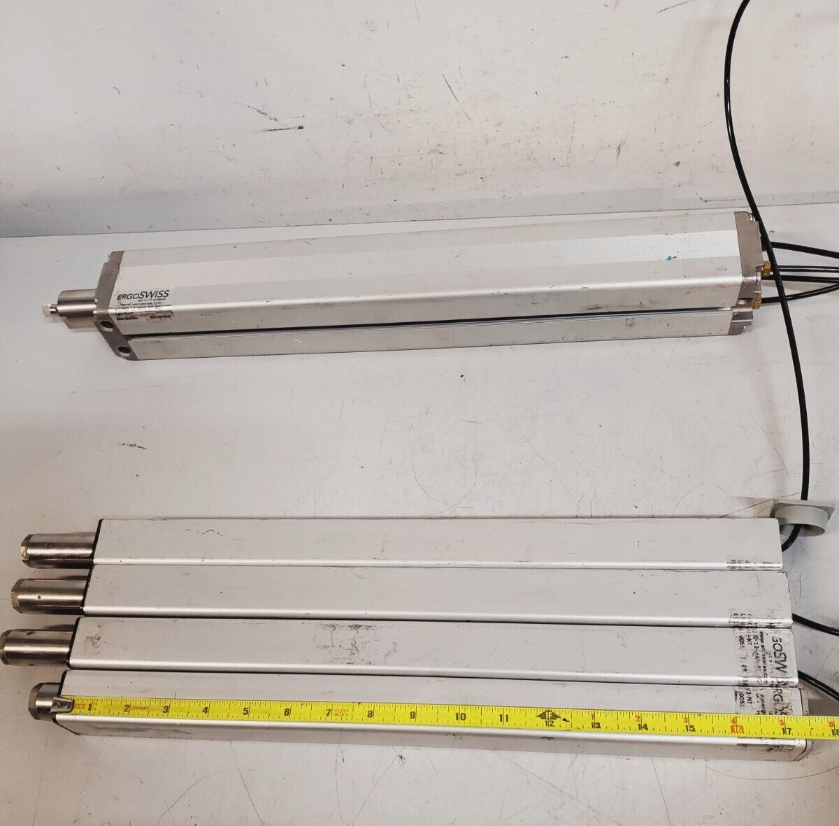 4 Qty of ErgoSwiss Table Lift Cylinders & Pump 4-1000-12-MAN-RF-SC-LA (5 Qty)