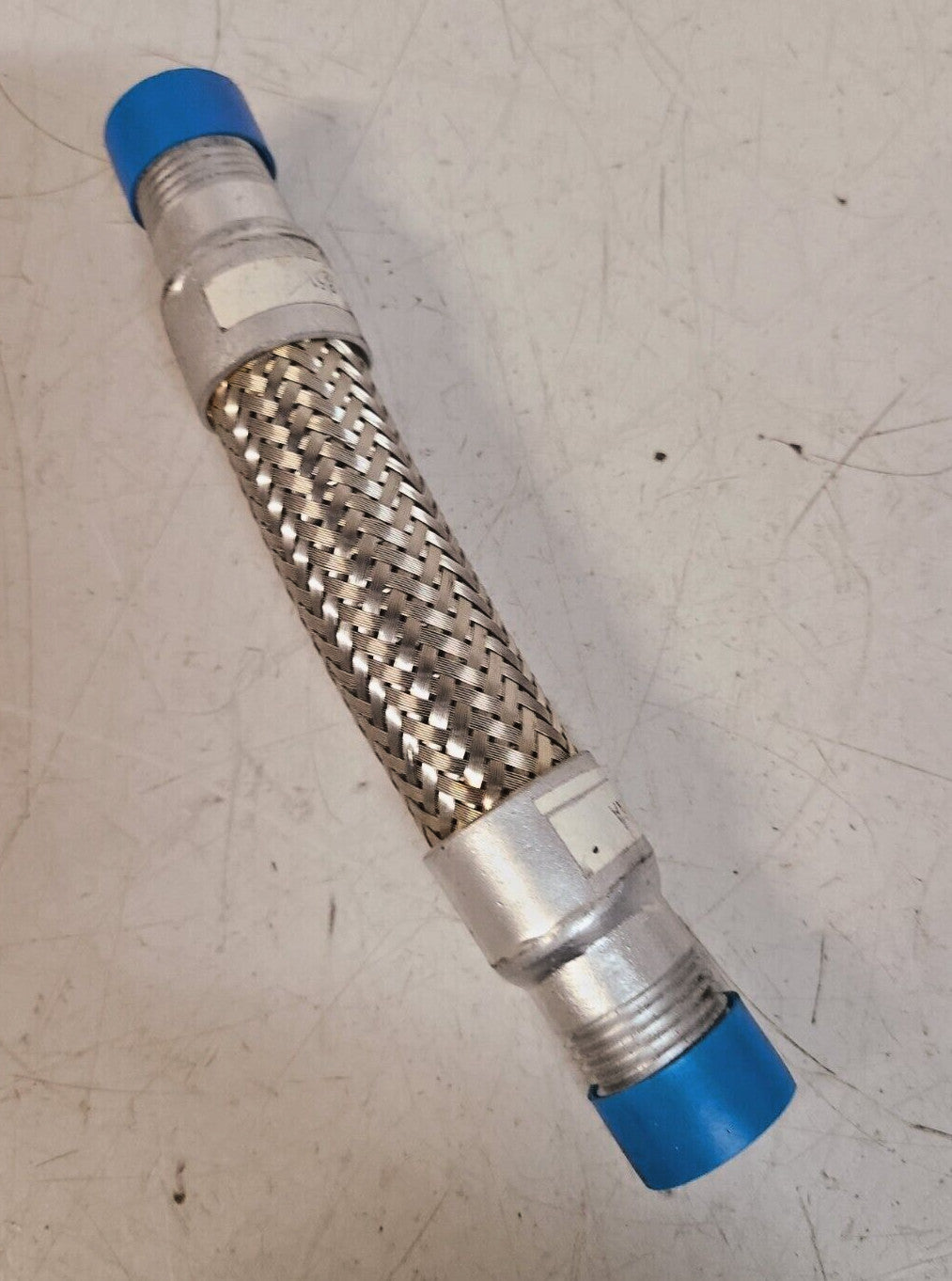 Male to Male Long Braided Flex Hose J986-5851