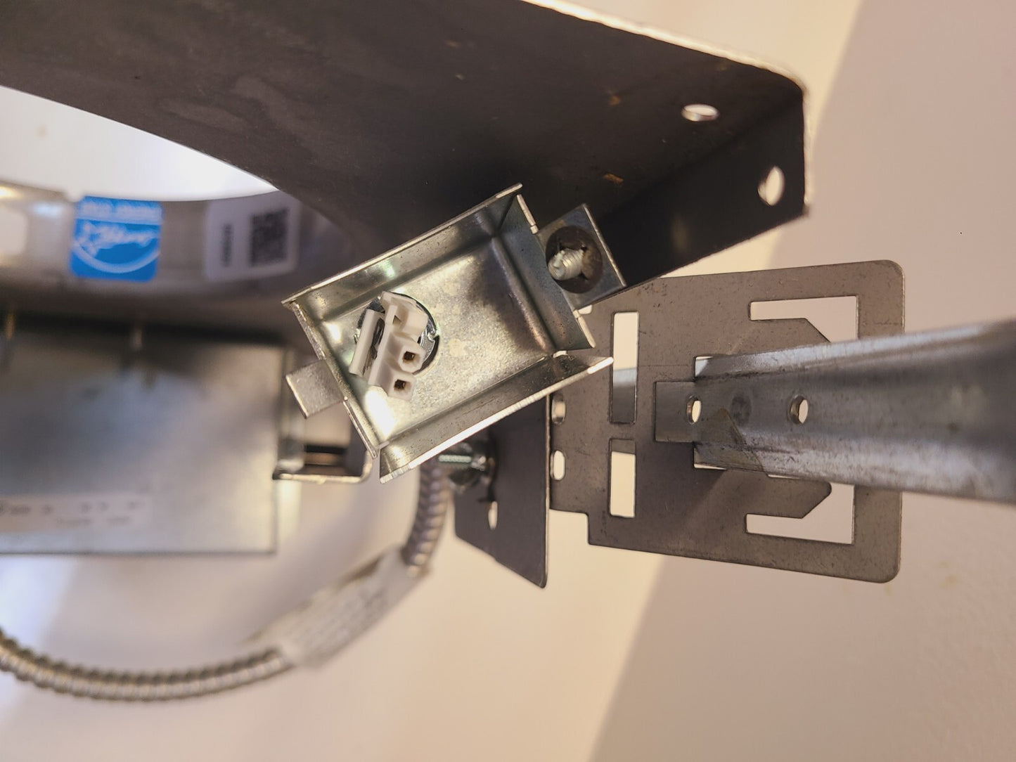 Pescolite LED Housing LC6LED277 | BG1471800 | 277 V