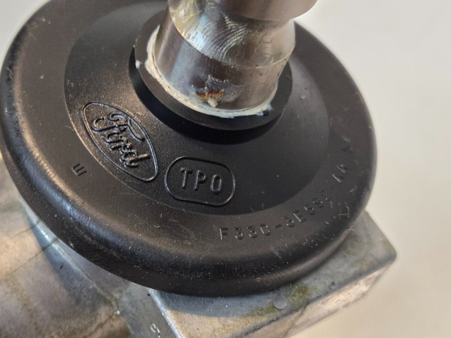 Ford Steering Rack RF-F57C-3550-EA | F330-3E592-AA for Explorer and Ranger