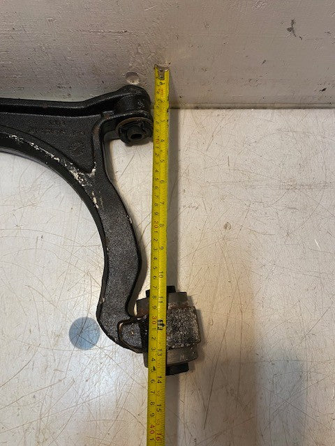 MOPAR Front Left Control Arm (Driver Side) 4743151AF for 04-08 Chrysler Pacifica