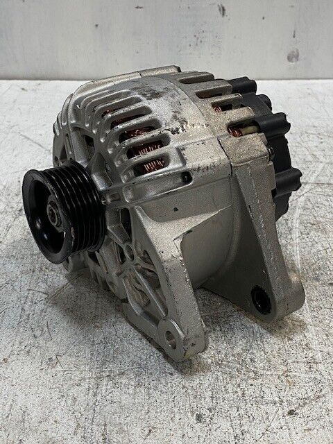 Valeo 37300-39435R Remanufactured Alternator