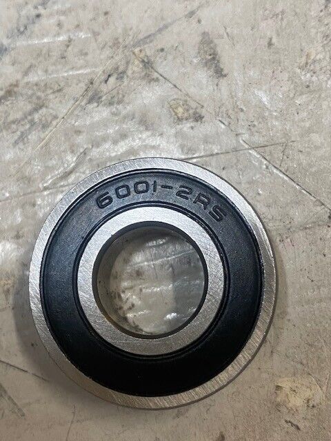 900 Qty of 6001-2RS 8x12x28mm Deep Groove Roller Bearings (900 Quantity)