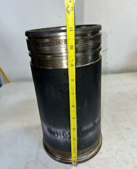 Detroit Diesel Series 60 Cylinder Liner 23523392 Piston Skirt & Piston Head Set