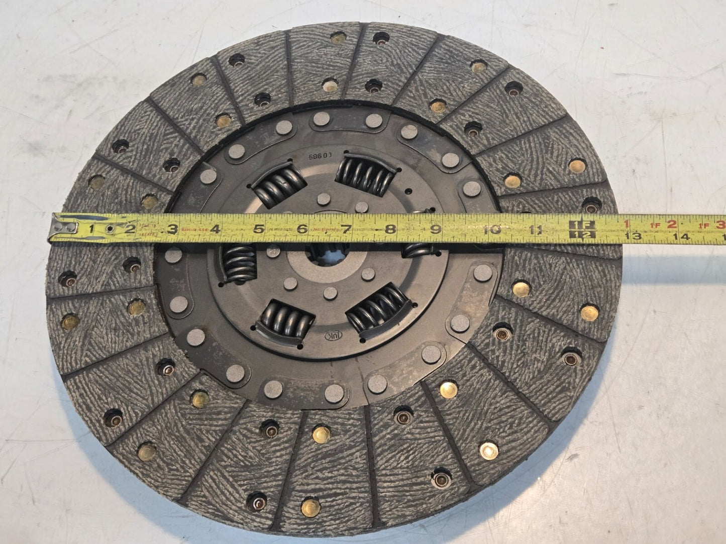 LuK Clutch Disc 58600 | 517 01 | 12-7/8" Diameter | 1 Inch 10 Spline Drive