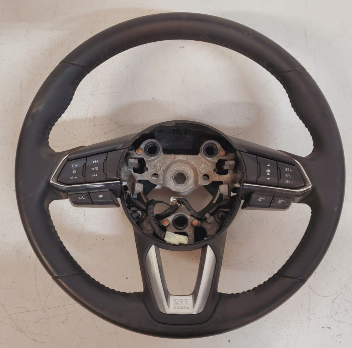 Mazda Steering Wheel K0273 KB KN1B 200911 SRS