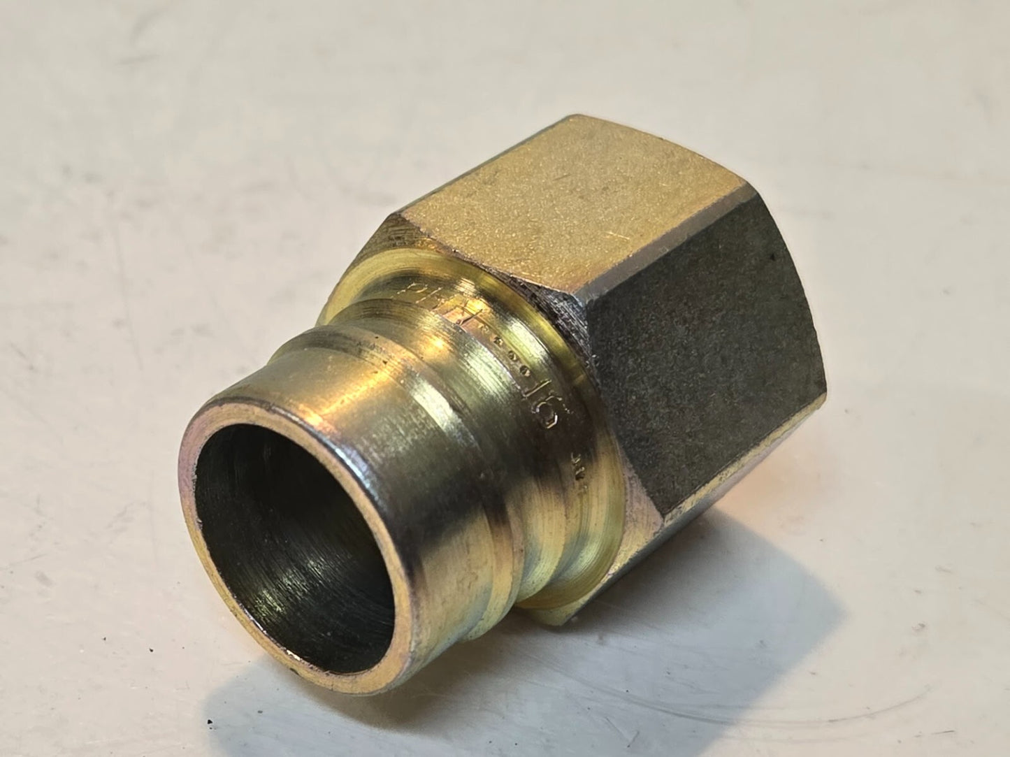 2 Quantity of PHN-16 Hydraulic 1" Quick Connect Plugs | 1" FNPT (2 Quantity)