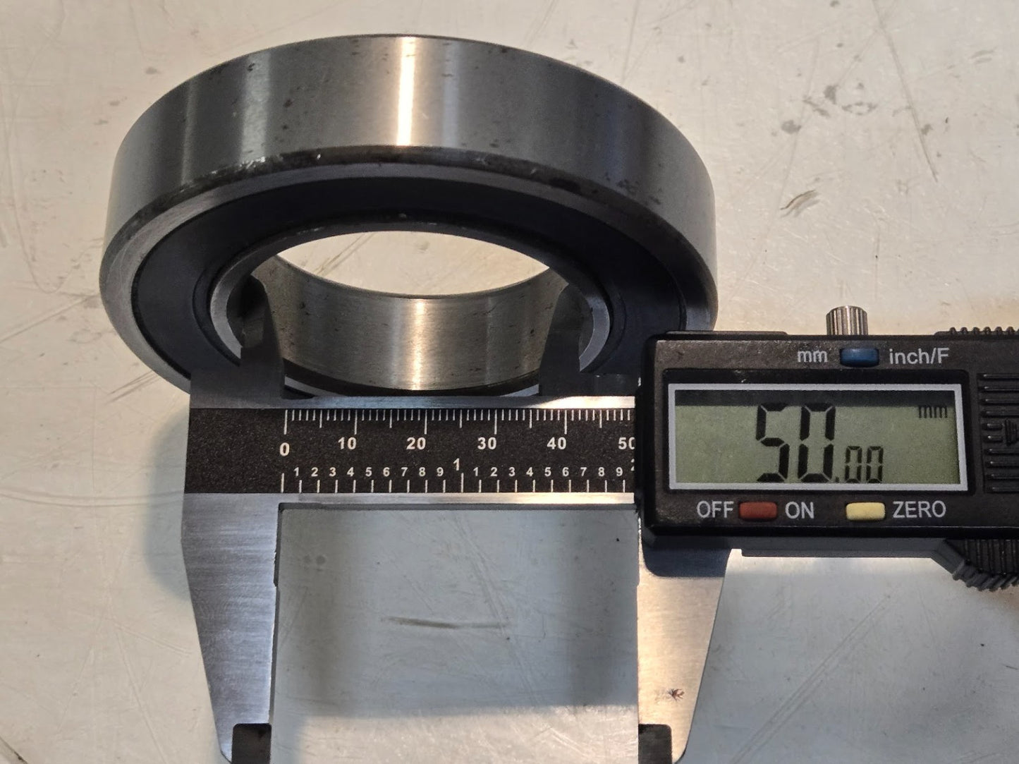 Deep Groove Ball Bearing 6210-2RS | 90 mm OD x 50 mm Bore x 20 mm Wide