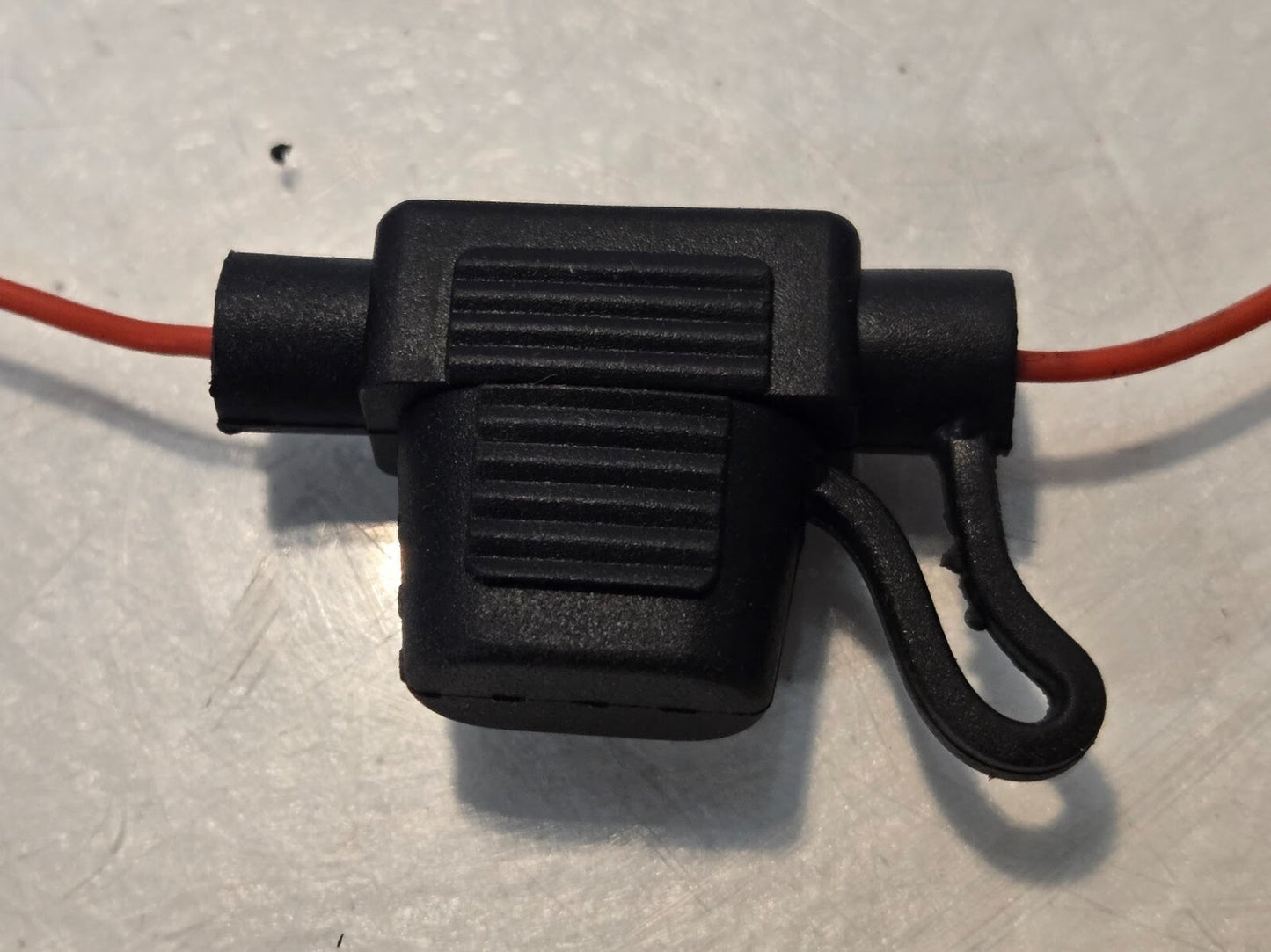 Approximately 200 Quantity of Inline Fuse Holders w/ 5 Amp Fuse (Approx 200 Qty)