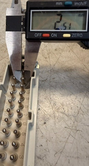 EPIC H-BE-24-SS-DR Heavy Duty Industrial Male Connector Insert 10196000