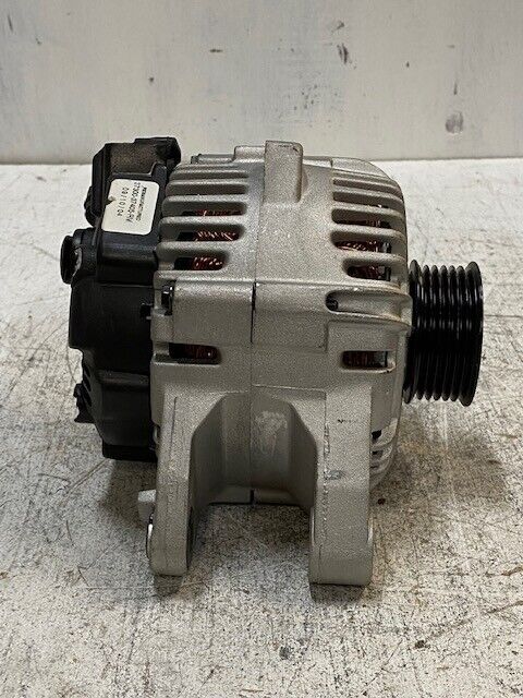 Valeo Remaufactured Alternator 37300-37405-RM