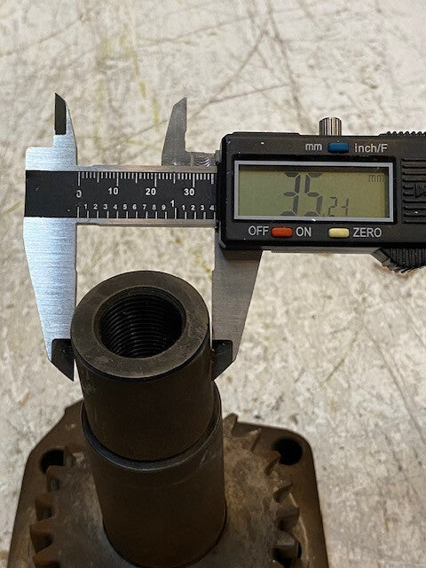 Diesel Engine Pump Gear Shaft Part 207251 3-7/8" Shaft 35mm OD 21mm ID