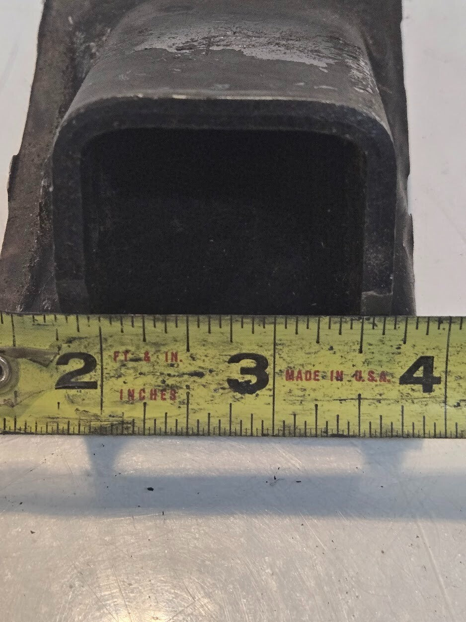7 Quantity of 3C F Bucket Teeth 4 3/4" x 2 3/4" for 1 1/2" Shank (7 Quantity)