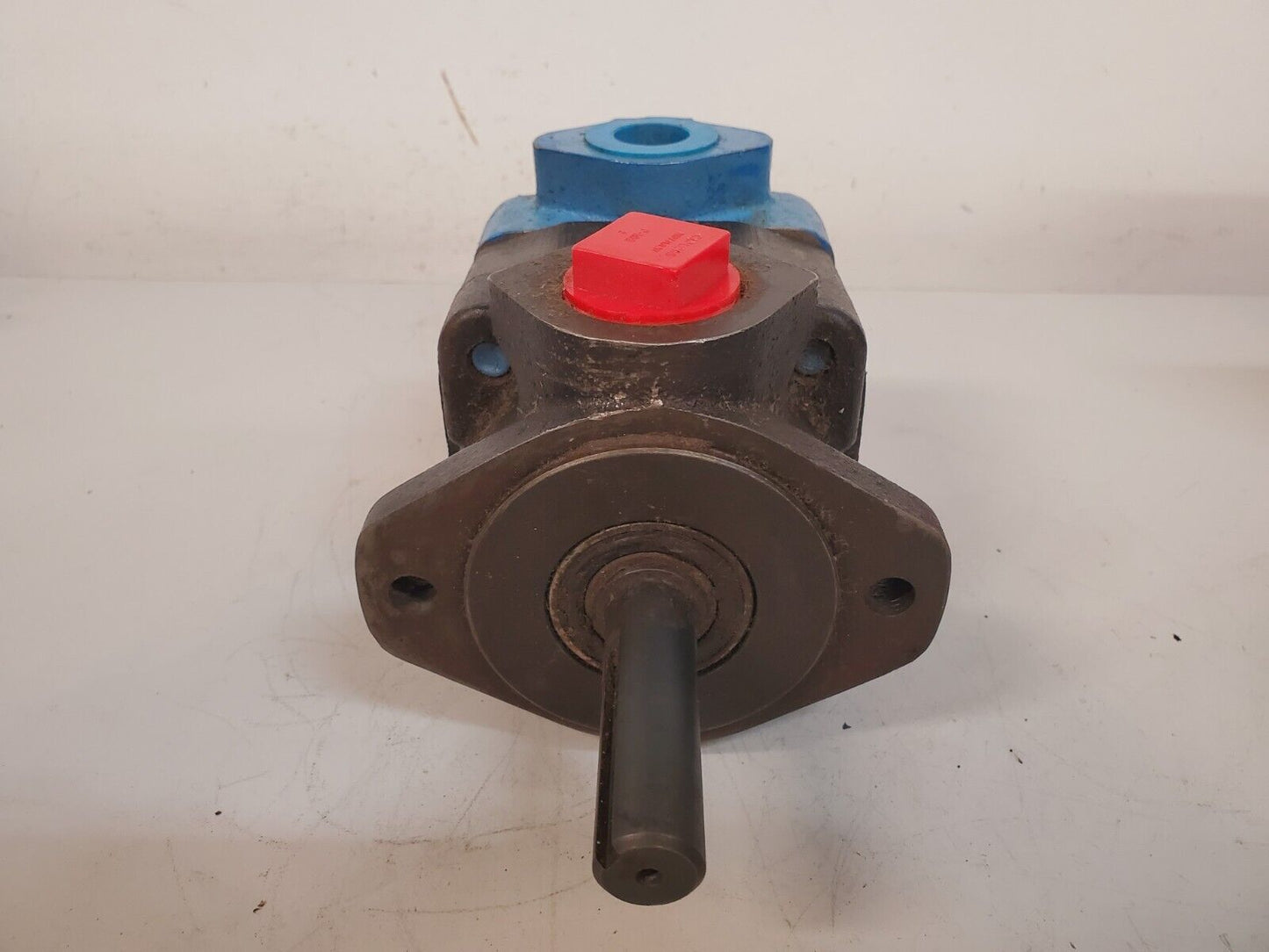 Benchmark Hydraulic Pump V201P13P1A11 | LH | 372606 | 300130