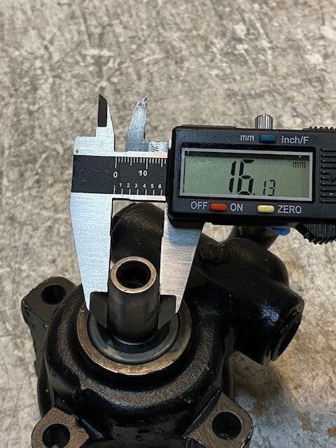 Power Steering Pump G32 6" x 4-1/2" x 4" 16mm Shaft