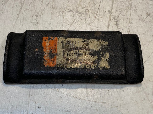 INTERNATIONAL SPRING U-BOLT REAR SUSPENSION SEAT 581744C1