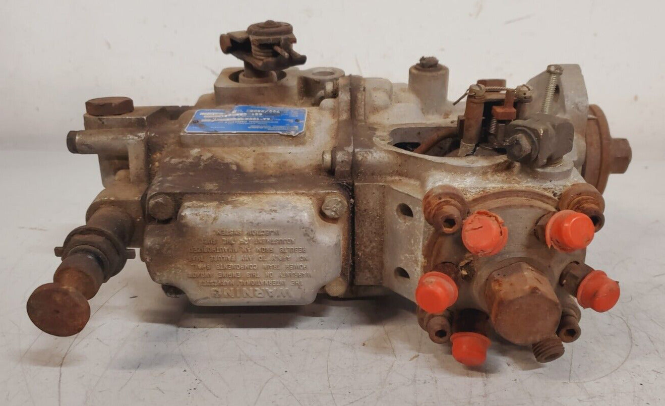 United Tech Fuel Injection 691-022-C91 | 100-6A-100A 9555-A8 Slight Damaged