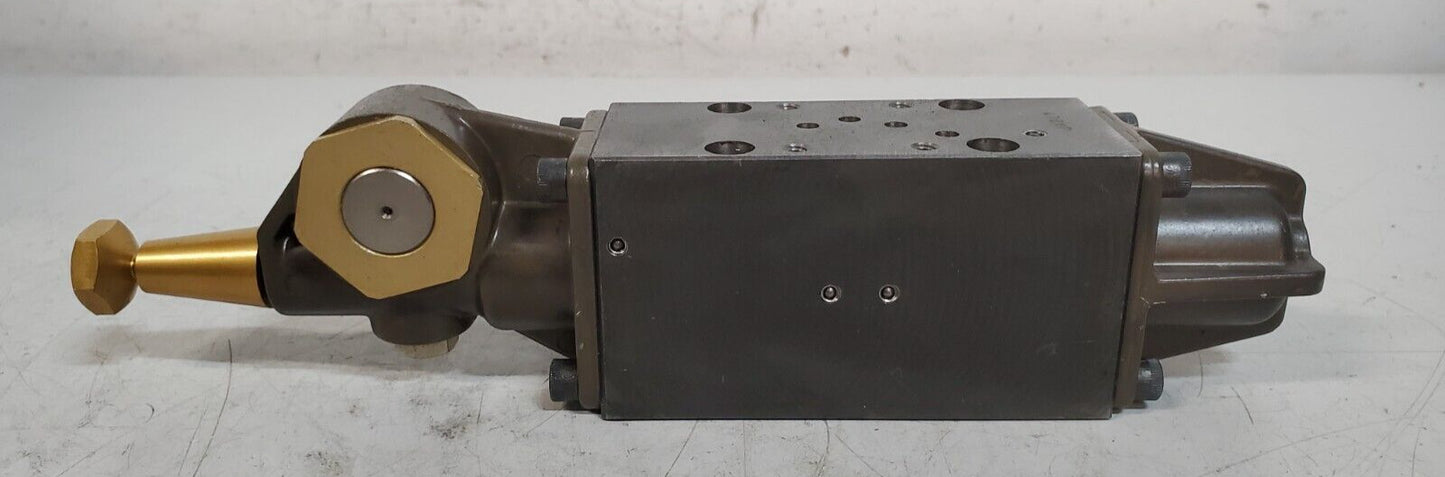 Surplus Manual Hydraulic Valve JA2LY