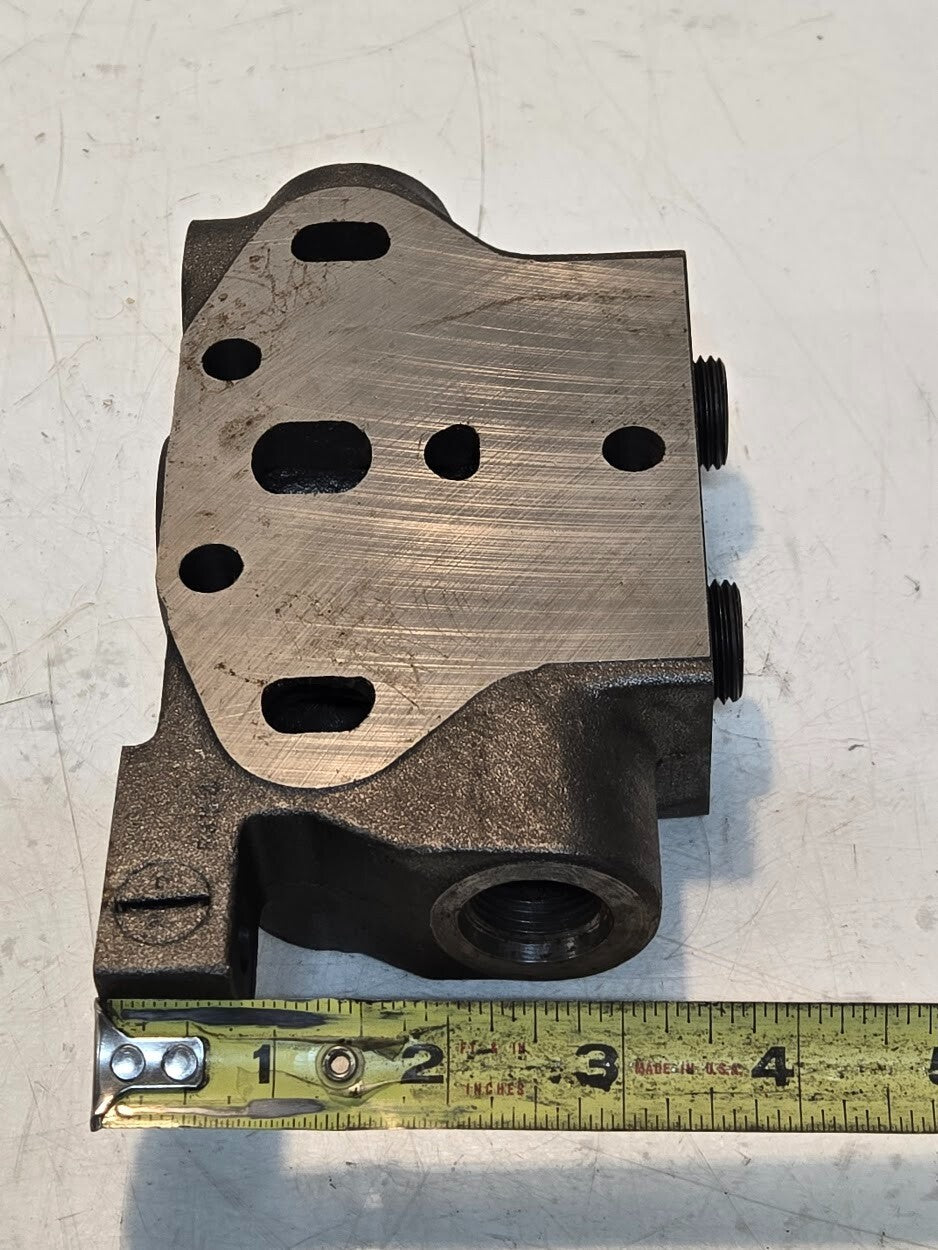 Hydraulic Manifold RSM 4 | 1/2 in FPT Side Inlet | 3/4 in FPT Face Inlet/Outlet